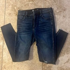 Kut from Kloth Women’s jeans.